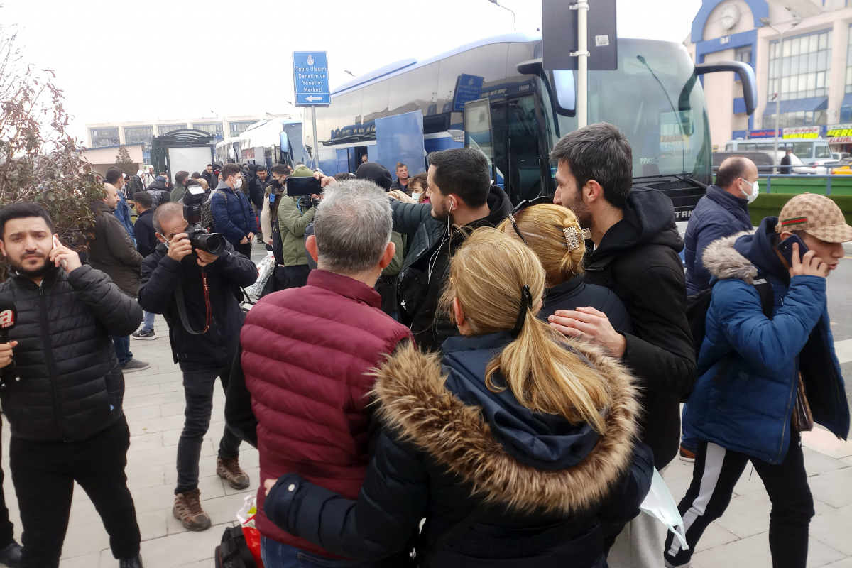 Ukrayna’dan tahliye edilen Türk vatandaşları İstanbul’a geldi